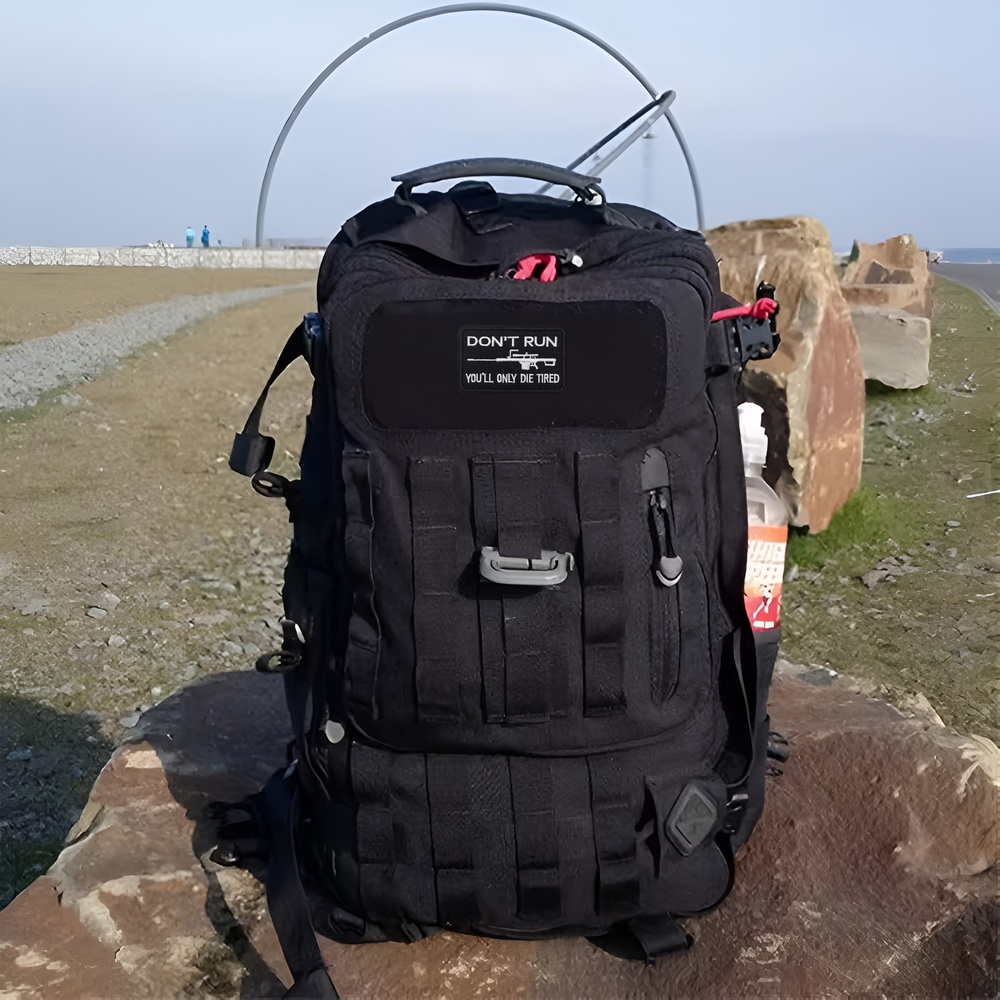 DON'T RUN 楽しいミーム戦術士気引用ベルクロパッチス - Rucksack Military Style のレビューと価格